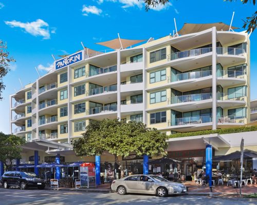 santorini-mudjimba-front